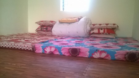 LARGE ROOM